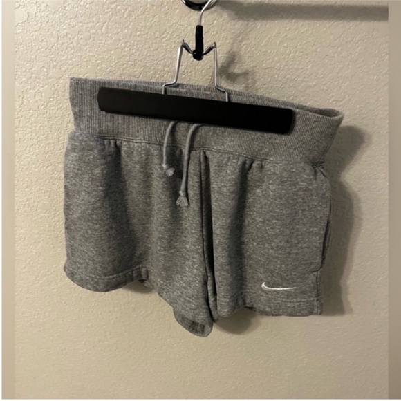 Nike Cotton Shorts - Picture 1 of 1